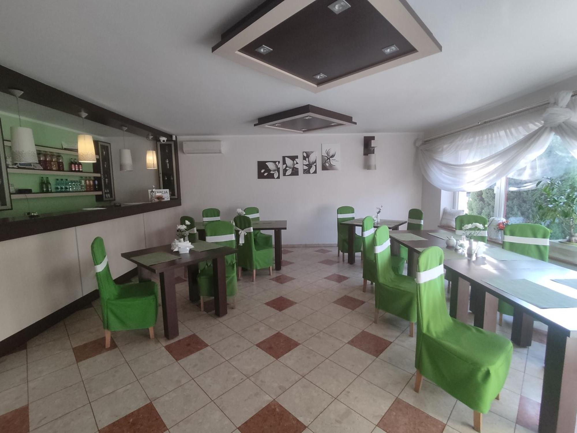 Noclegi I Restauracja Gracja Белхатув Экстерьер фото